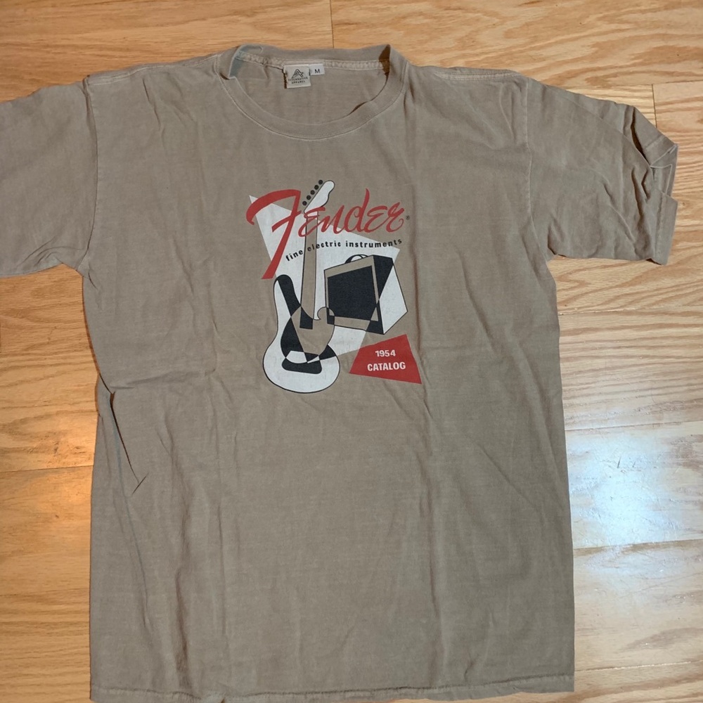 Vintage Fender guitar T-shirt